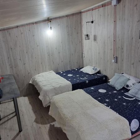 Luxury Apartament In キシナウ エクステリア 写真