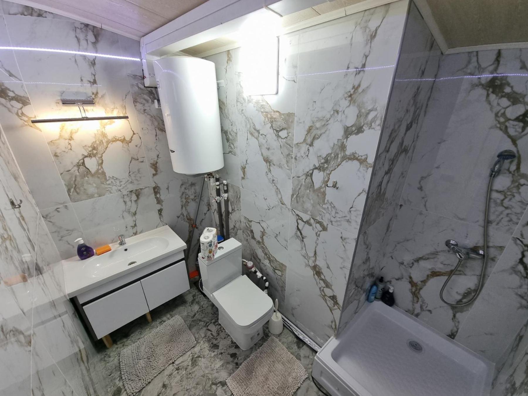 Luxury Apartament In キシナウ エクステリア 写真