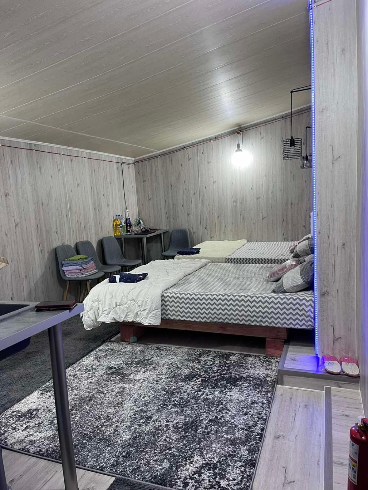 Luxury Apartament In キシナウ エクステリア 写真