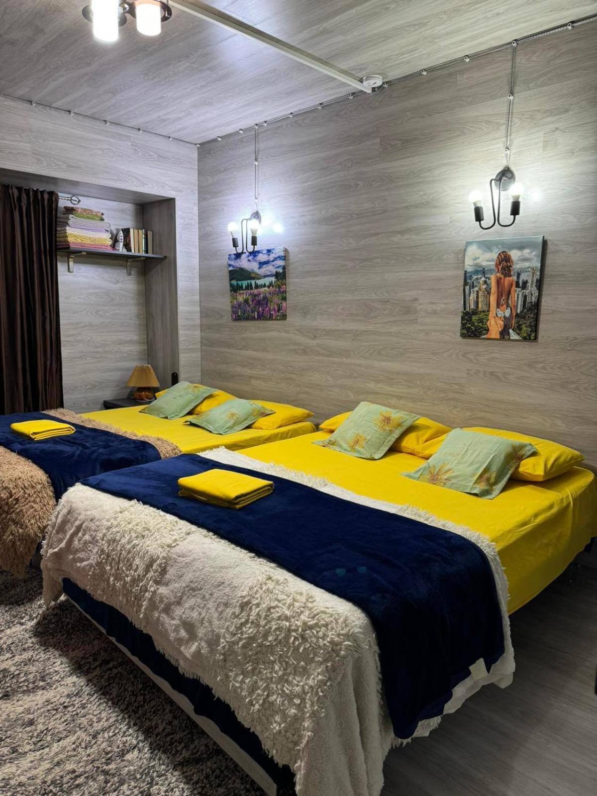 Luxury Apartament In キシナウ エクステリア 写真
